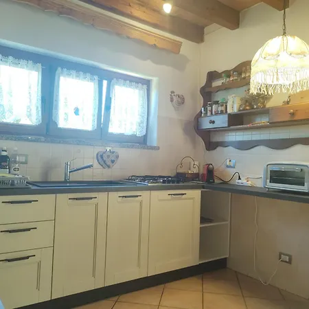 Villa Villa-giardino Le None Gonàrs